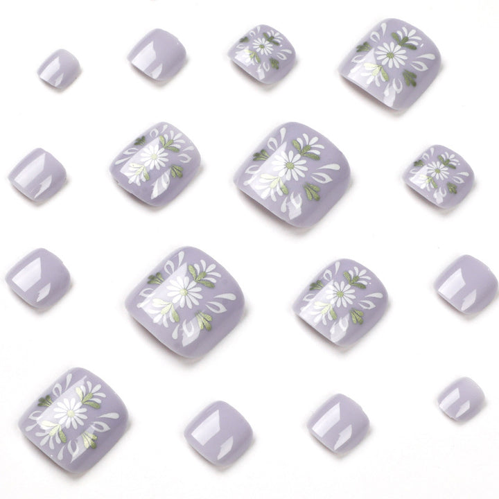 Artistic toenail design with elegant floral design Bowlift