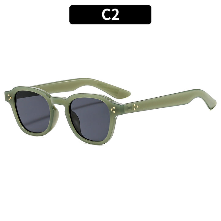 Retro-Inspired Wide Frame Sunglasses
