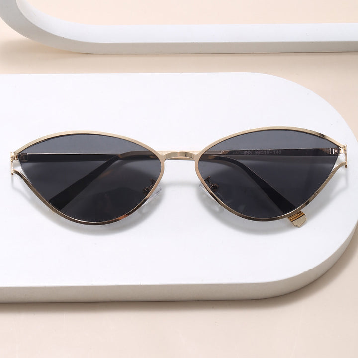 Fashionable Cat-Eye Sunglasses with Thin Metal Frame Bowlift