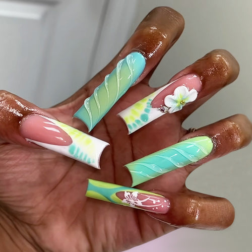 Floral-Themed Press-On Nail Art Set Bowlift