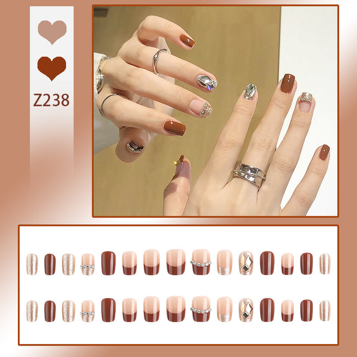 Nail set with Sparkling Crystal and Glitter Accents Bowlift
