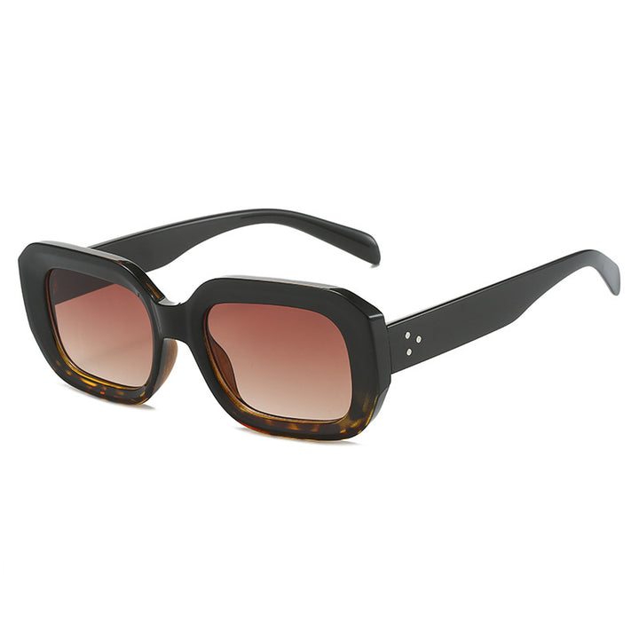 Ladies oversized square sunglasses with trendy design Bowlift
