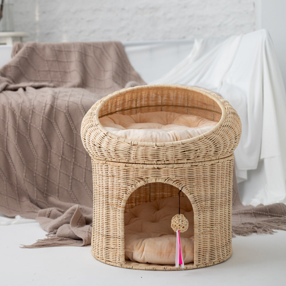 Cozy cat basket with play ball Bowlift