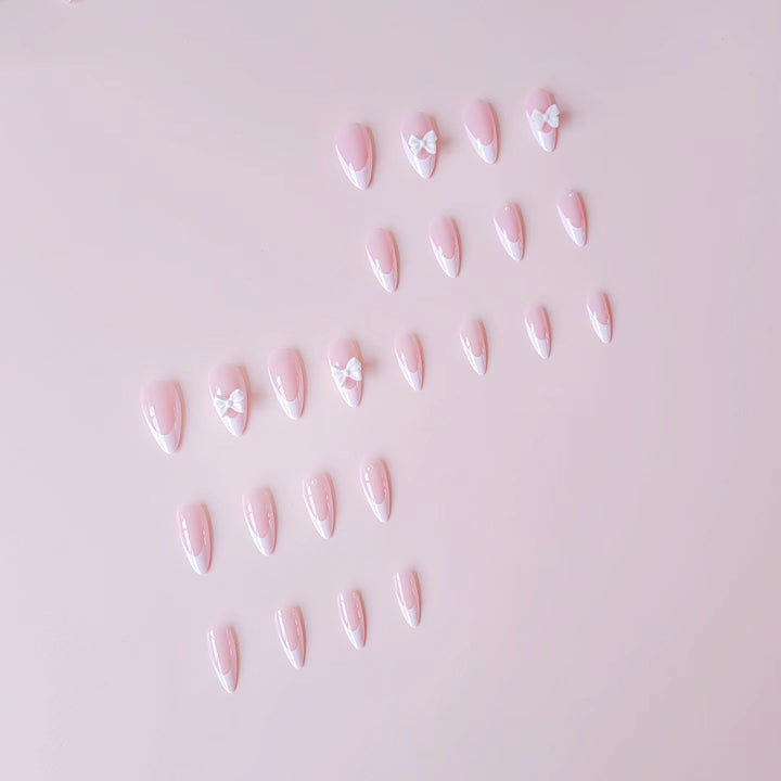 Artificial nail set with elegant 3D flowers and sparkling accents Bowlift