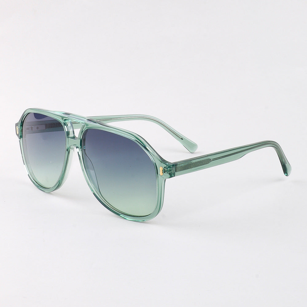 Ladies fashionable sunglasses in contemporary design Bowlift