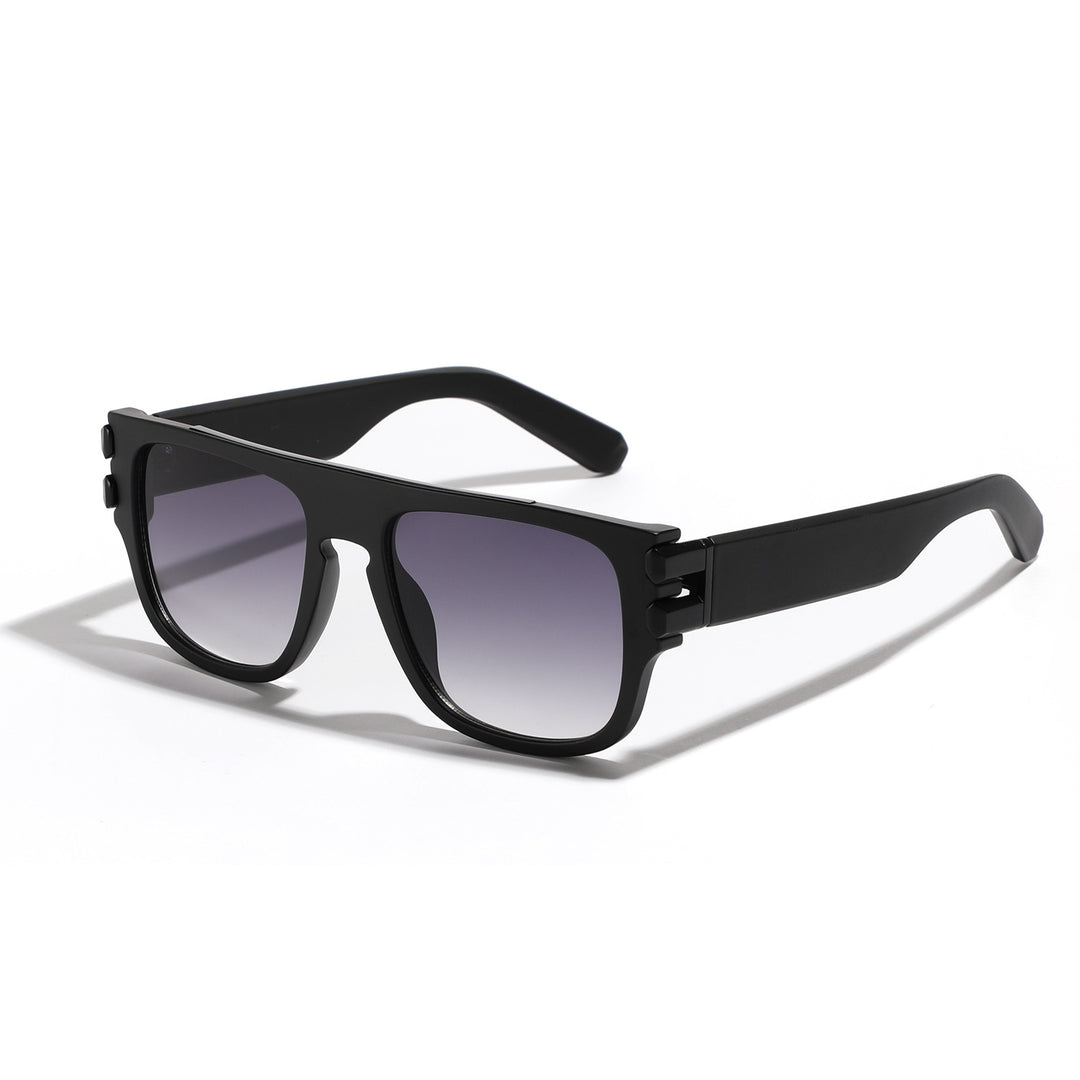 Ladies trendy oversized sunglasses with striking design Bowlift