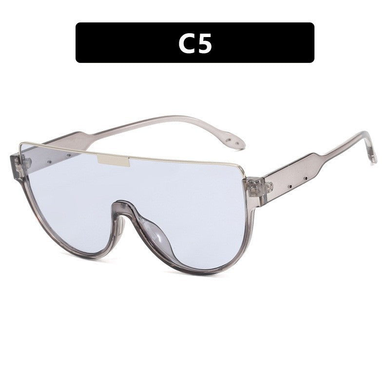Women's Sporty Protective Goggles with Futuristic Design Bowlift