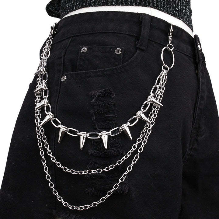 Fashionable chain belt with stud accents Bowlift