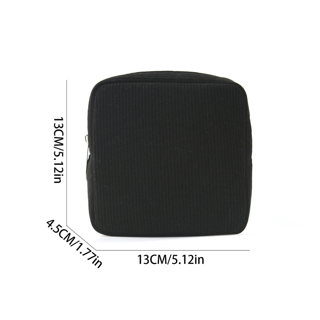 Cosmetic storage bag with structured surface Bowlift