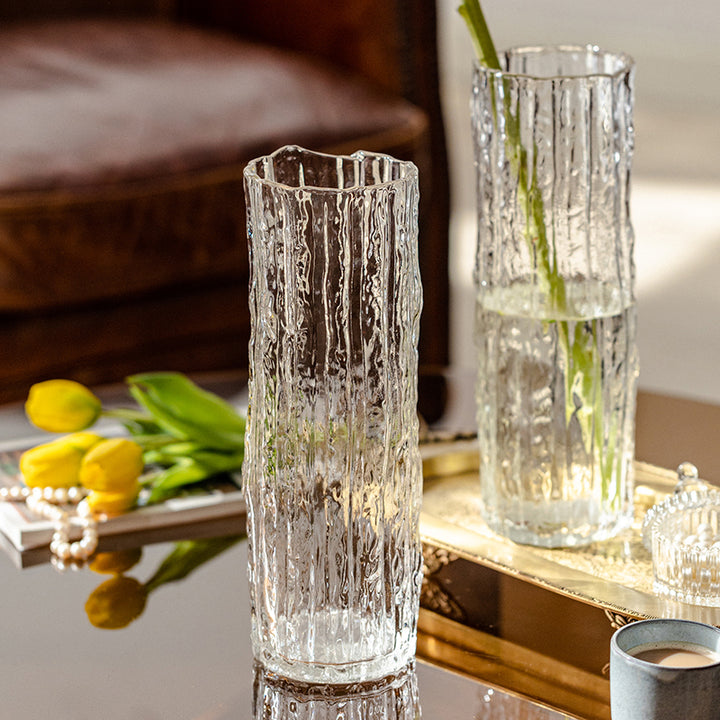 Artful Glass Vase in Modern Design Bowlift