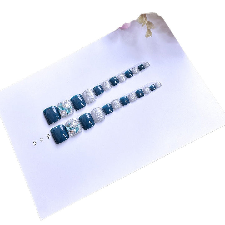 Exclusive toenail art with glitter and gemstones Bowlift