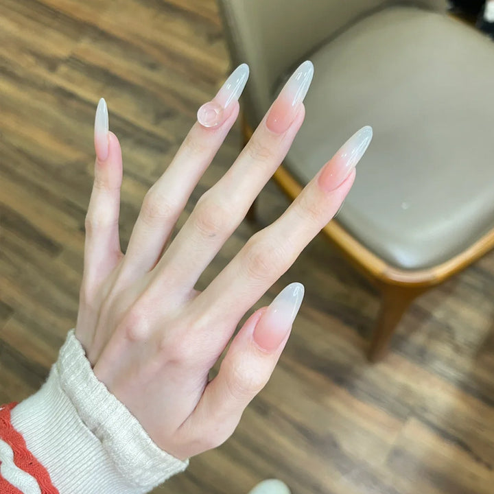 Elegant Nail Art Press-On Nails Bowlift