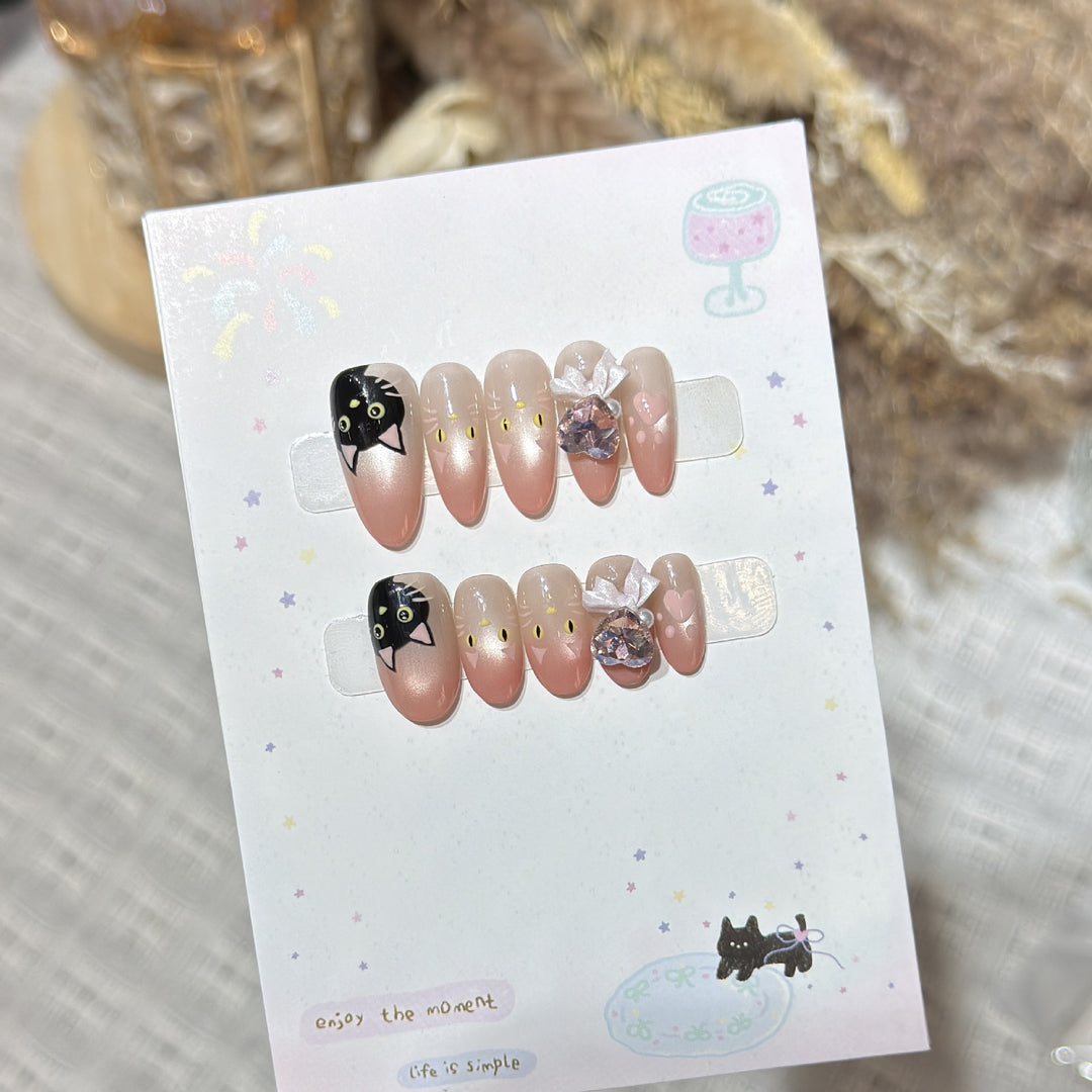Whimsical Cat-Themed Press-On Nail Set Bowlift