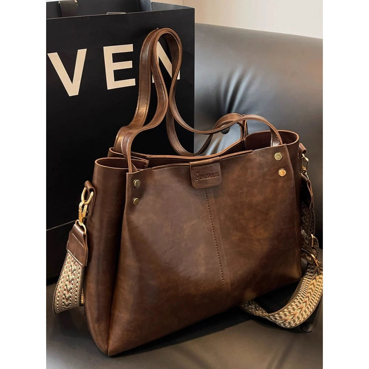 Versatile Multi-Functional Handbag Bowlift