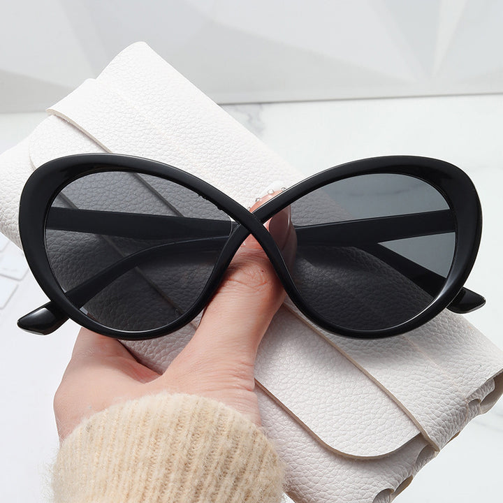 Women Cat-Eye Sunglasses with Mirrored Lenses Bowlift