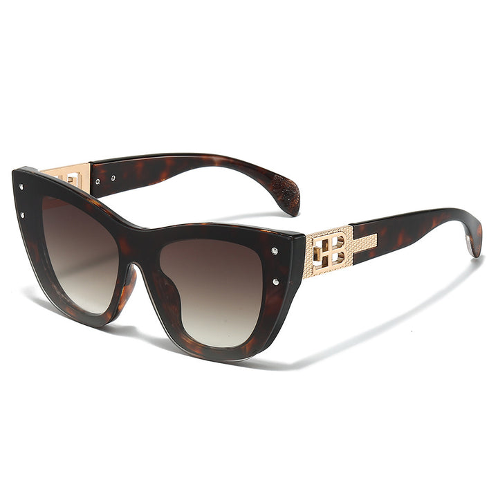 Vintage Cat Eye Sunglasses Bowlift