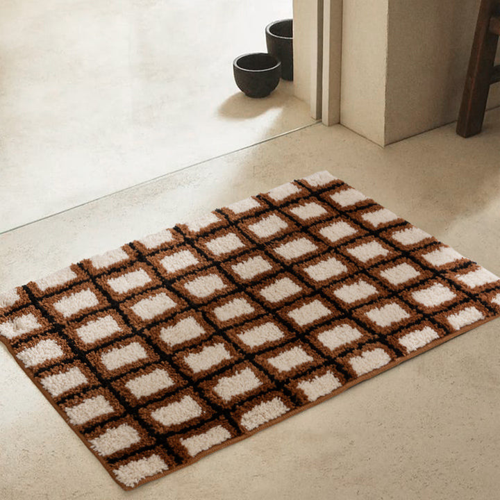 Short pile bath mat with geometric check pattern and non-slip backing Bowlift
