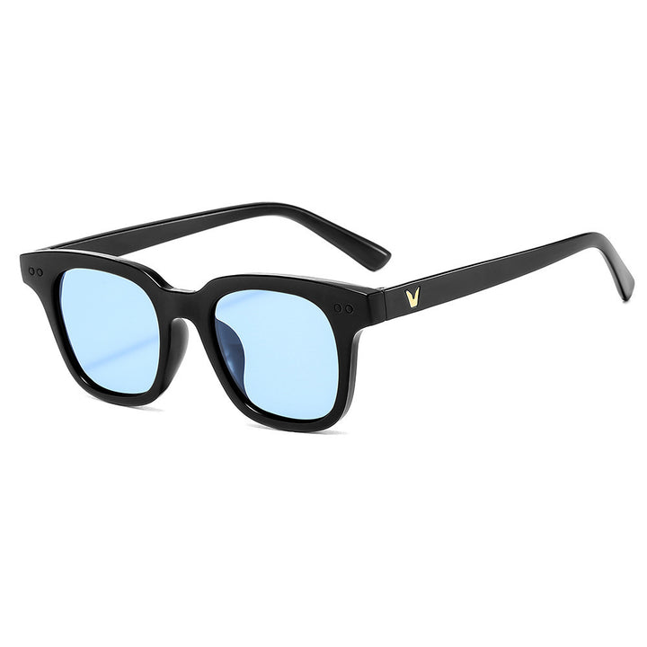 Women's Fashion Sunglasses in Modern Design Bowlift