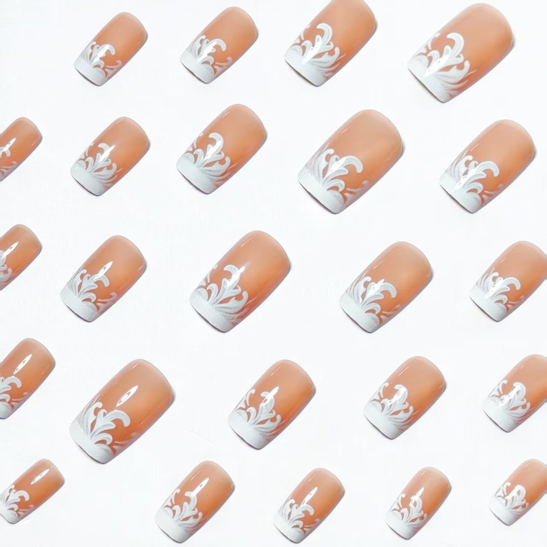 Artificial nails with elegant stiletto design Bowlift