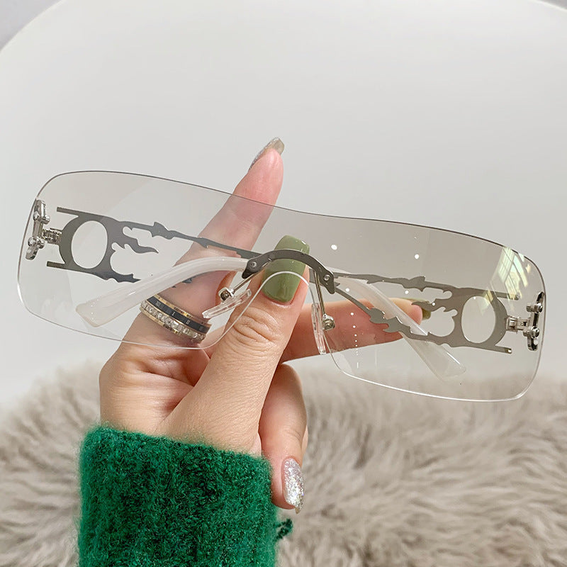 Ladies fashionable sunglasses with innovative design Bowlift