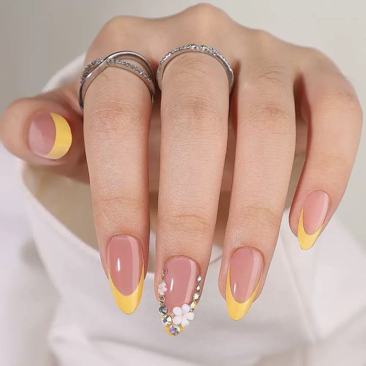 Artificial nail set with elegant French design and 3D flower decorations Bowlift