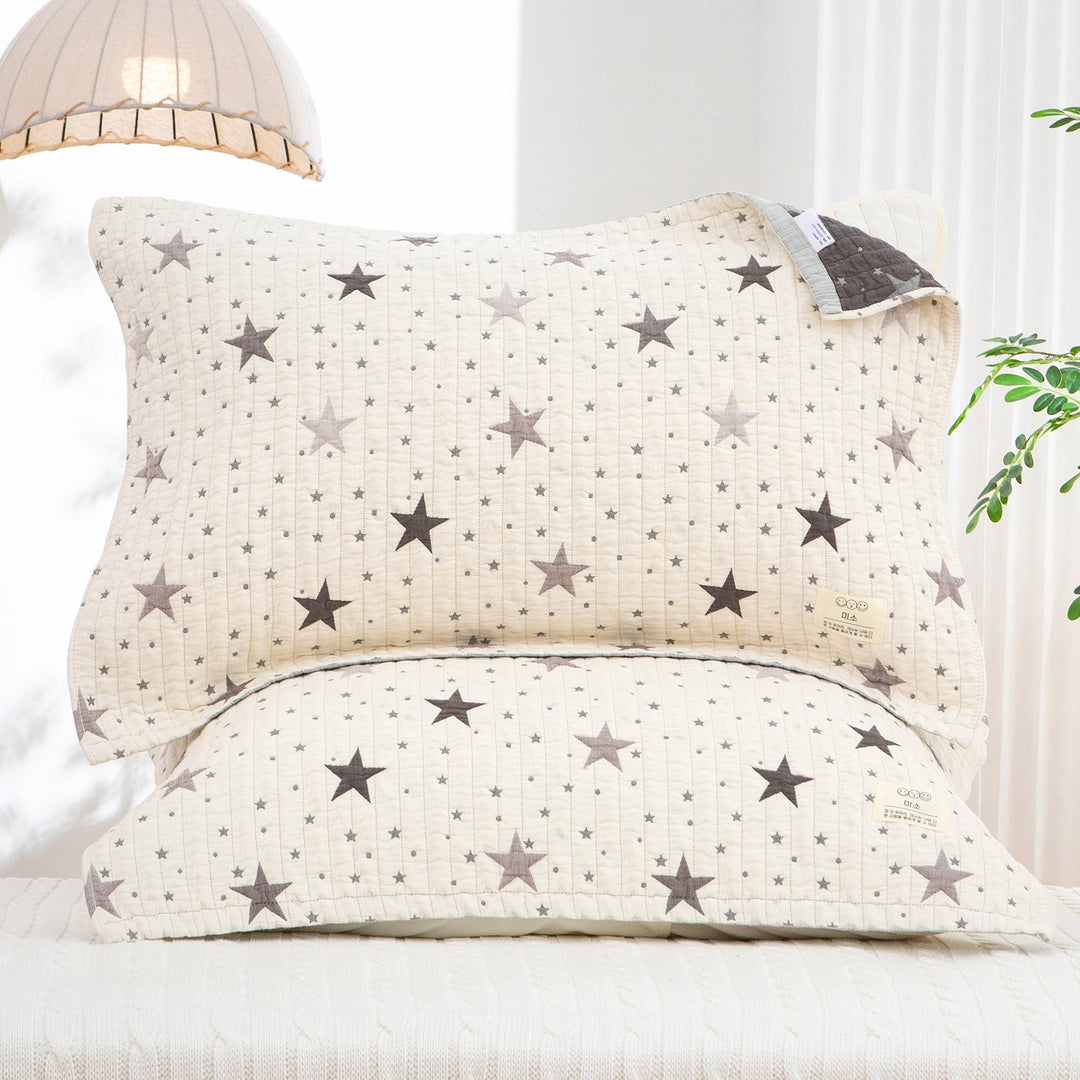 Women's pillowcase with high-quality, romantic floral pattern Bowlift