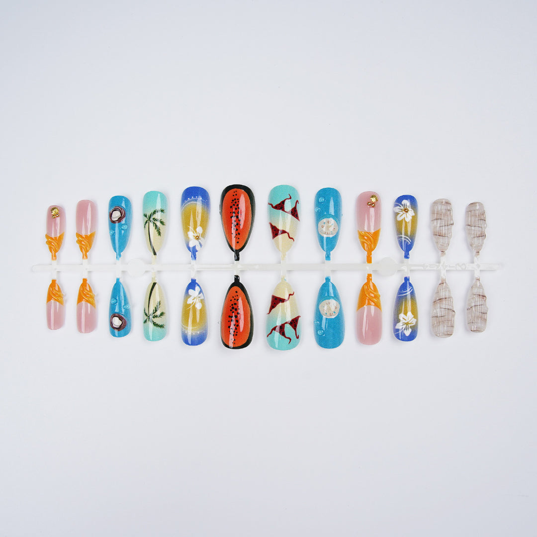 Nail art set with maritime motif Bowlift