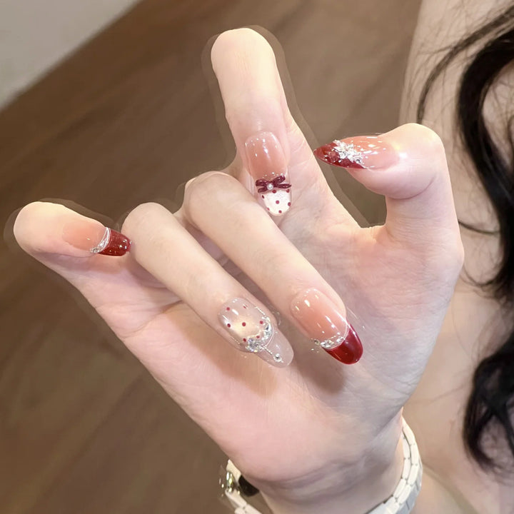 Artificial nails with elegant glitter accents Bowlift