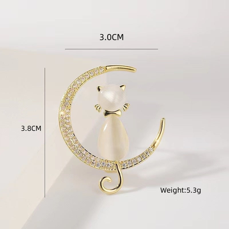 Elegant Cat Brooch Bowlift