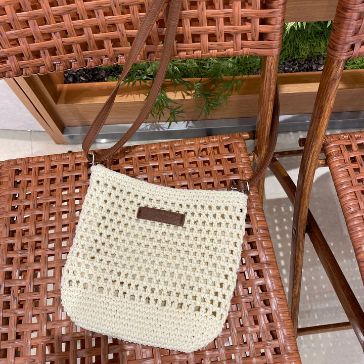 Hand-knotted shoulder bag in modern design Bowlift