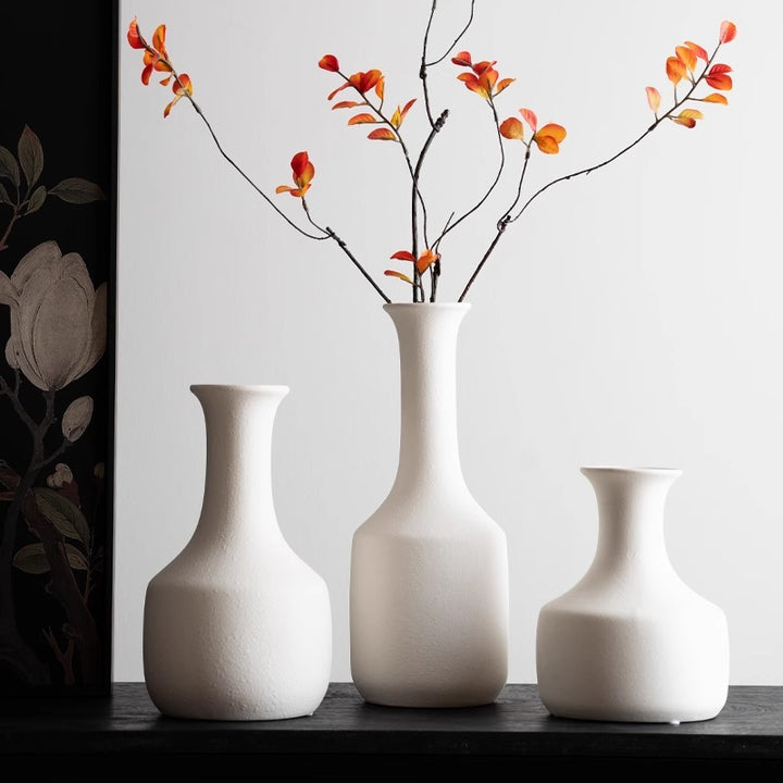 Stylish ceramic vase Bowlift