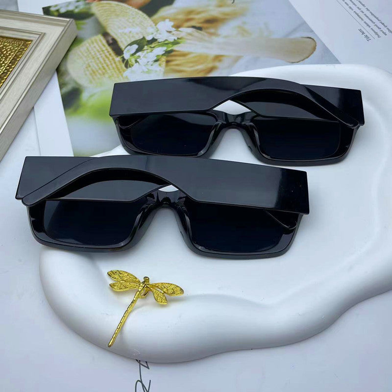 Stylish Oversized Shield Sunglasses Bowlift