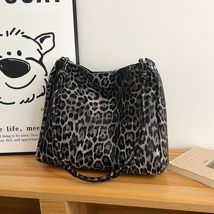 WoPremium Animal Print Shoulder Bag Bowlift
