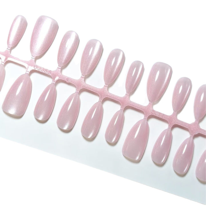 High-quality artificial nails with elegant surface texture Bowlift