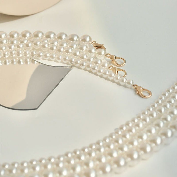 Elegant Pearl Necklace Bowlift