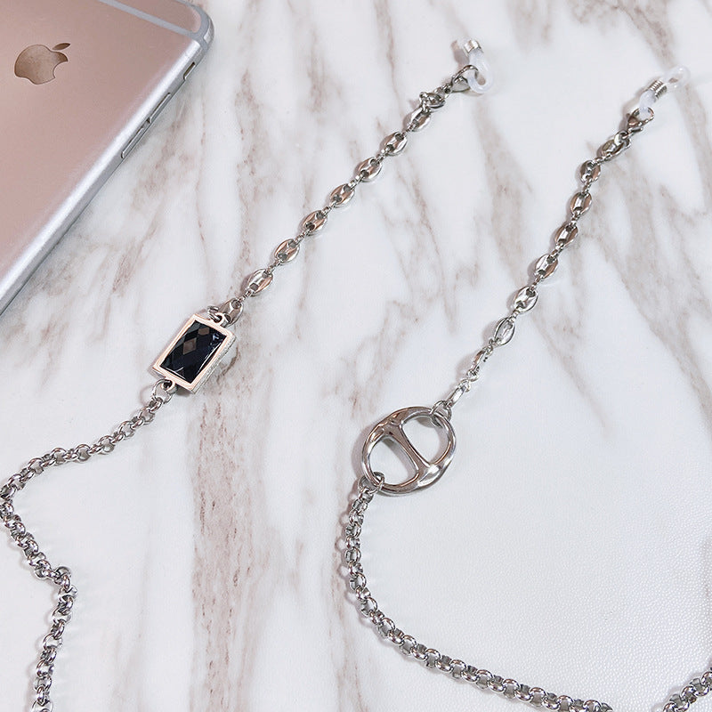 Elegant glasses holder chain with noble pendant Bowlift