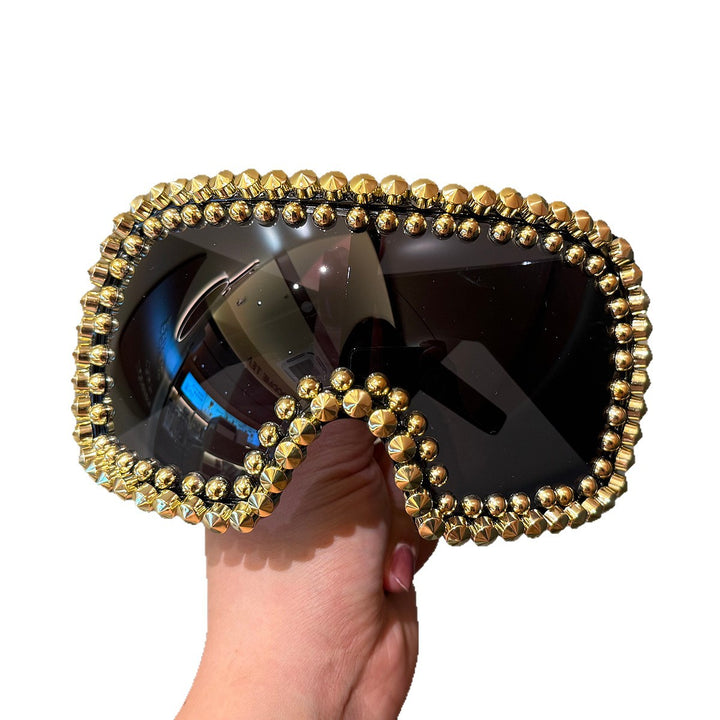 Ladies fashionable ski goggles with glamorous rhinestone embellishment Bowlift