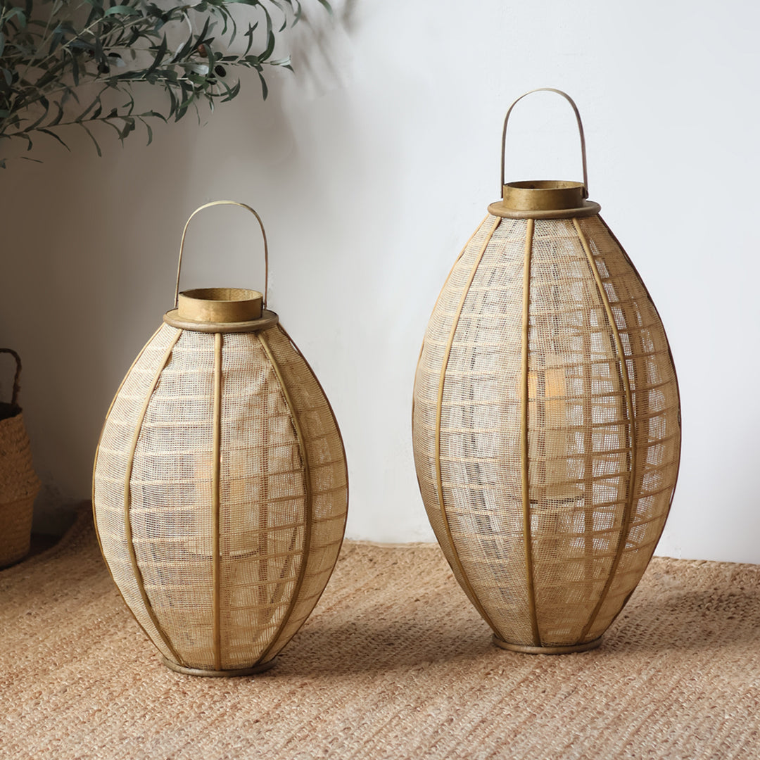 Handcrafted lantern made of natural materials Bowlift