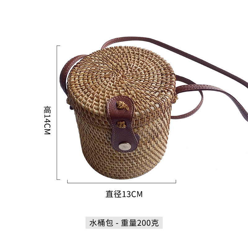 Women's round basket bag with unique ceramic detail Bowlift