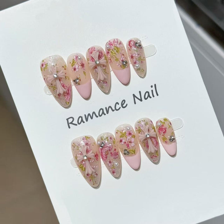Floral Themed Press-On Nail Set Bowlift