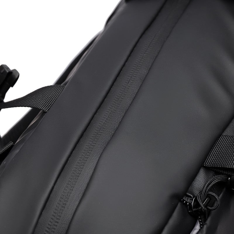Urban everyday backpack with robust and waterproof design Bowlift