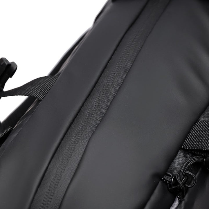 Urban everyday backpack with robust and waterproof design Bowlift