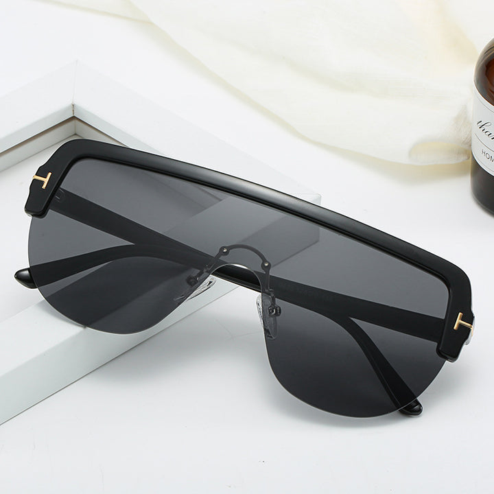 Contemporary Full-Frame Shield Sunglasses Bowlift