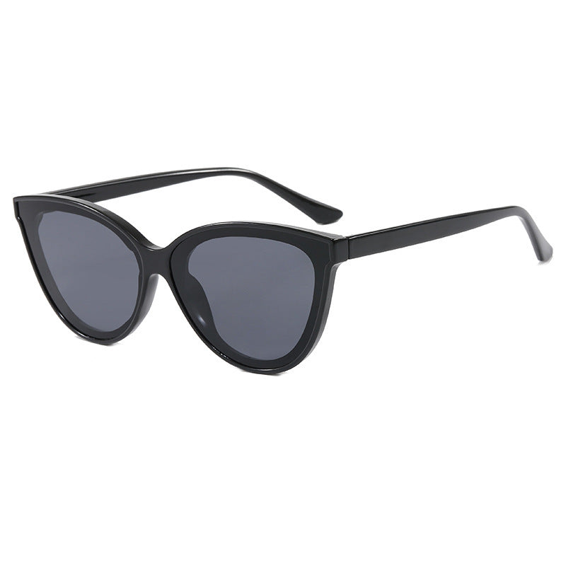 Ladies' Fashion Cat-Eye Sunglasses with Gradient Lenses Bowlift
