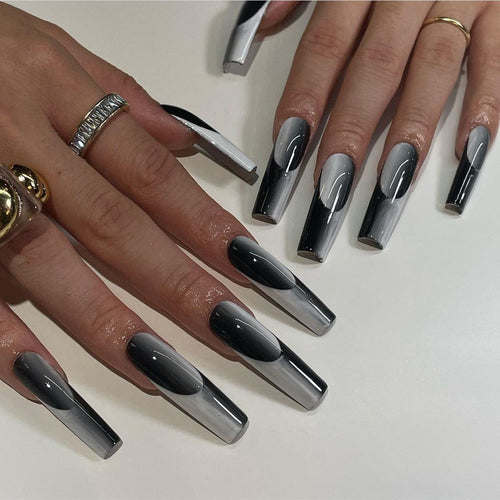 Stylish and creative artificial nails Bowlift