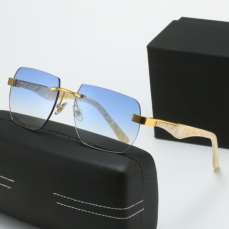 Women's Fashion Sunglasses in Modern Geometric Design Bowlift