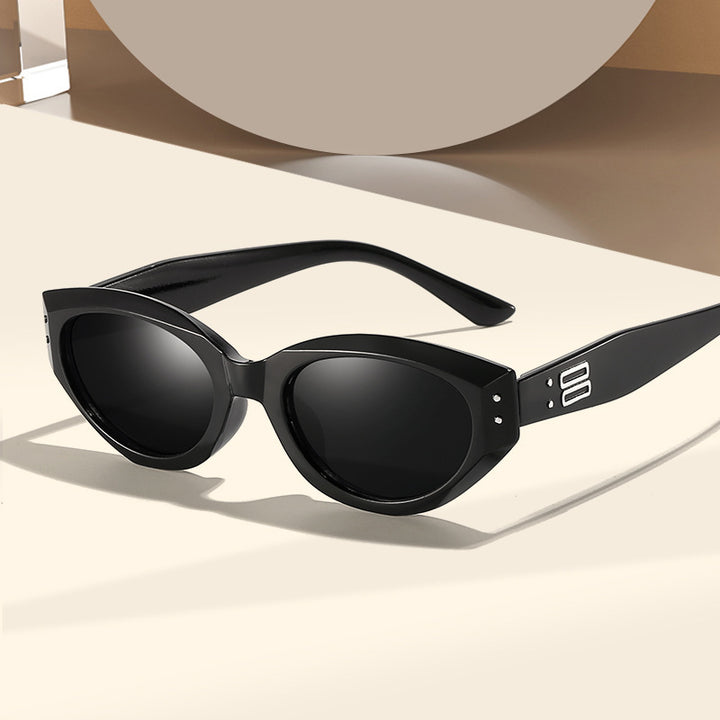 Women's stylish sunglasses in contemporary style with narrow frame Bowlift