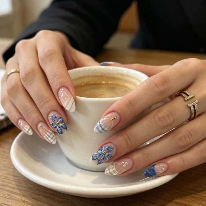 Artificial nails with floral design and elegant tips Bowlift