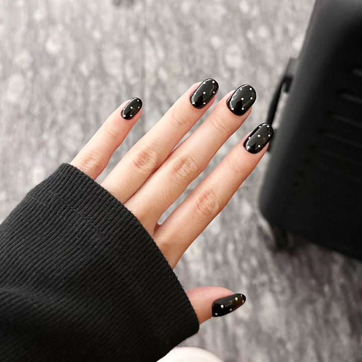 Artistic Cat-Themed Press-On Nail Art Set Bowlift