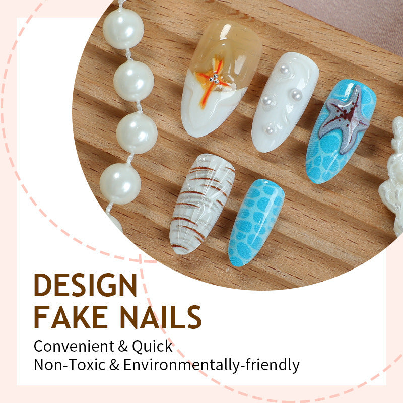 Nail set with maritime design and playful accents Bowlift